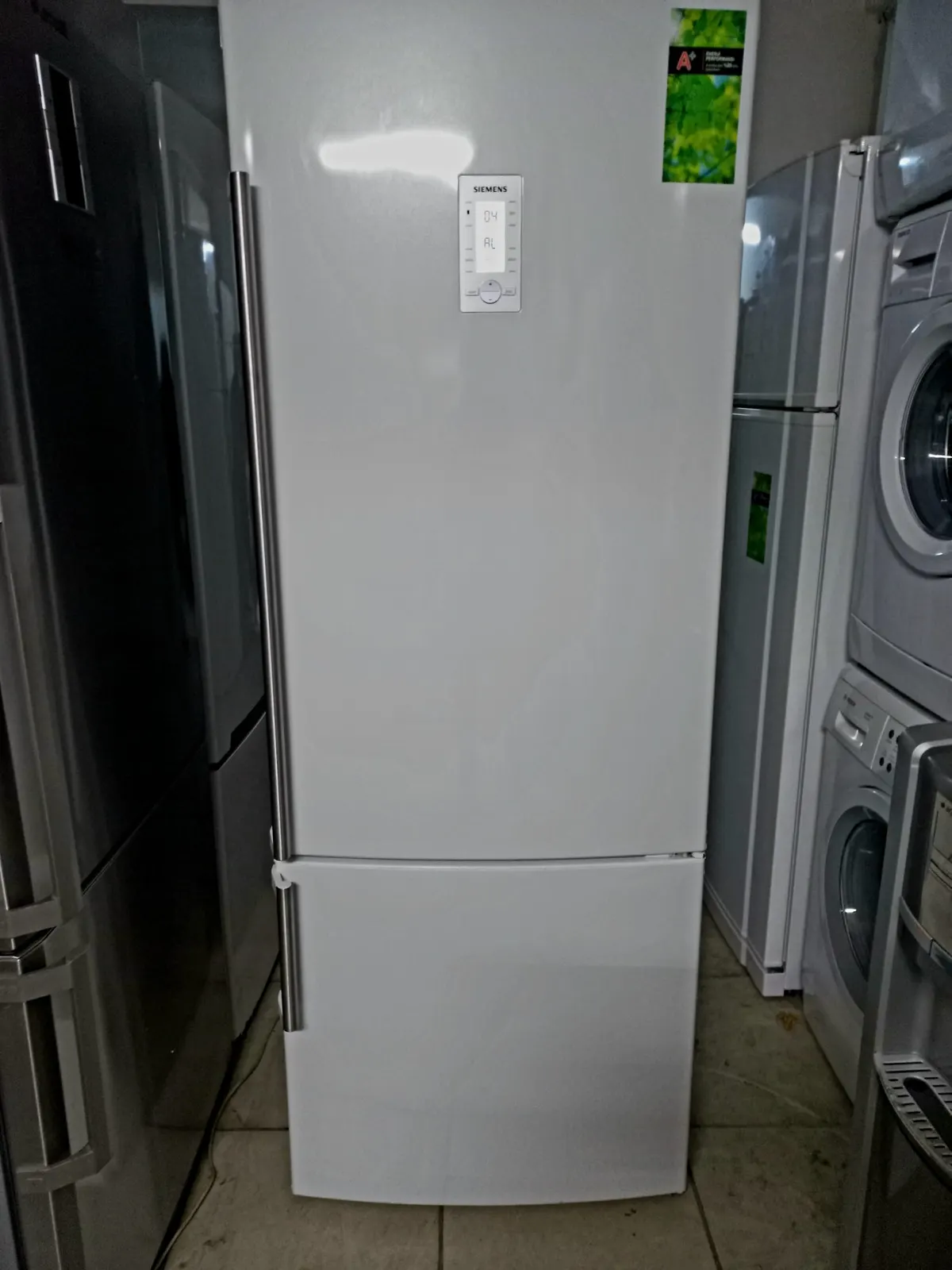 Siemens A+ Alttandonduruculu nofrost